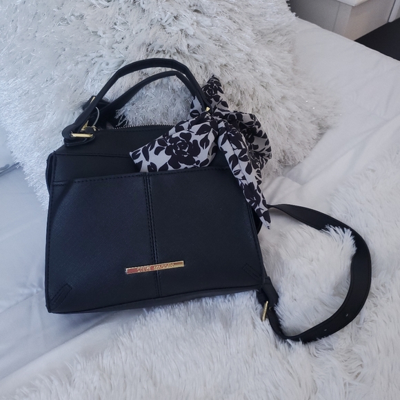 Purse - Steve Madden NEW with Scarf - Picture 1 of 5